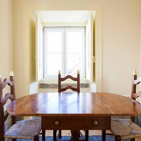 Flat Da Bica Chiado 2 شقة